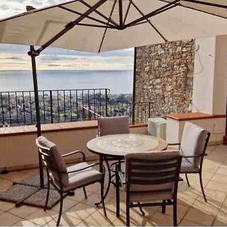 Maison Paradiso: Charme E Relax A Pietra Ligure Kültér fotó