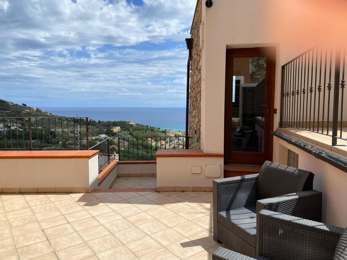 Maison Paradiso: Charme E Relax A Pietra Ligure Kültér fotó